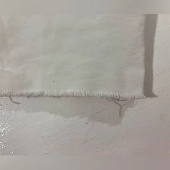 Y2K American Eagle Bermuda Shorts Womens 8 White Canvas Cut Off Button Fly - Picture 5 of 9